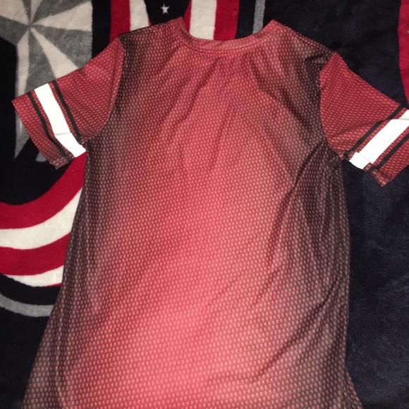 Cincinnati Reds youth medium 8-10 Team t-shirt NEW - Picture 3 of 3